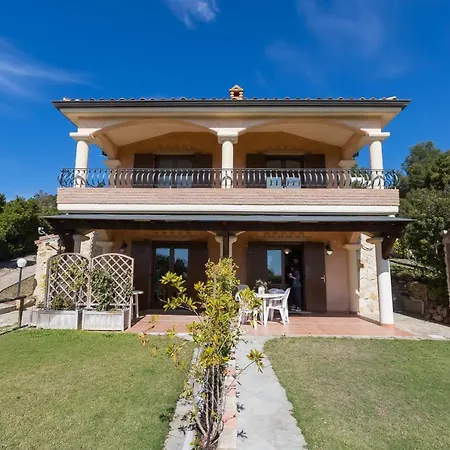 House & Sea Chia * Domus De Maria