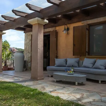 House & Sea Chia Holiday home *