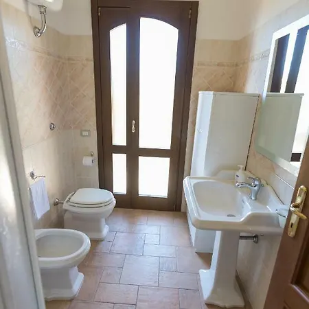 House & Sea Chia * Domus De Maria
