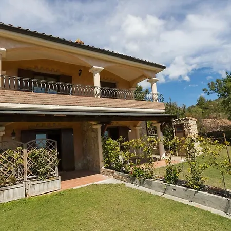 House & Sea Chia Holiday home *